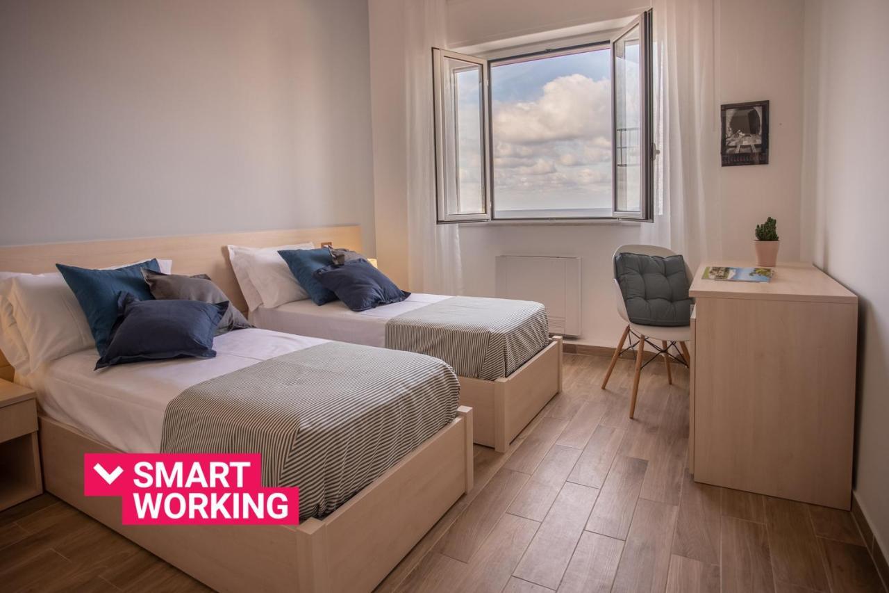 Seaview Rooms In The Center By Wonderful Italy Чефалу Екстериор снимка